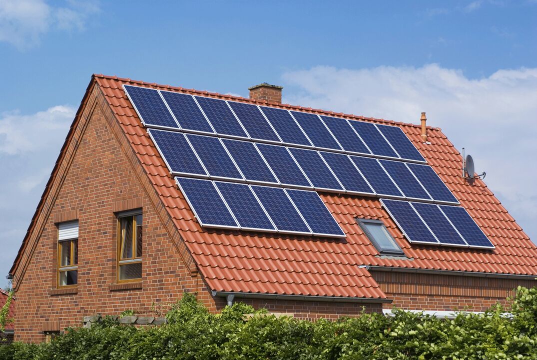 saulės baterijos energijos taupymui namuose